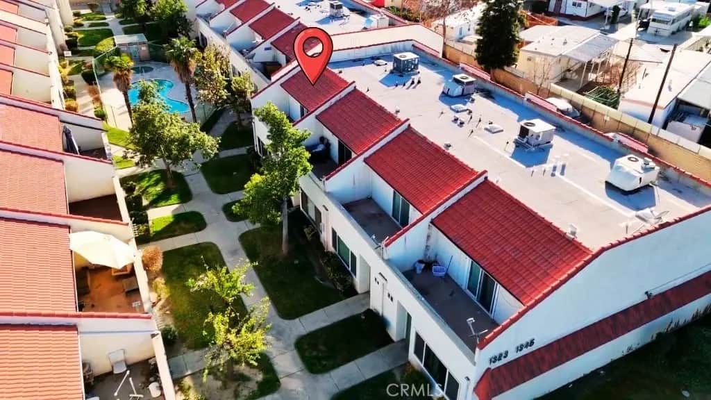 1337 W Latham, Hemet, CA — listing photo 1