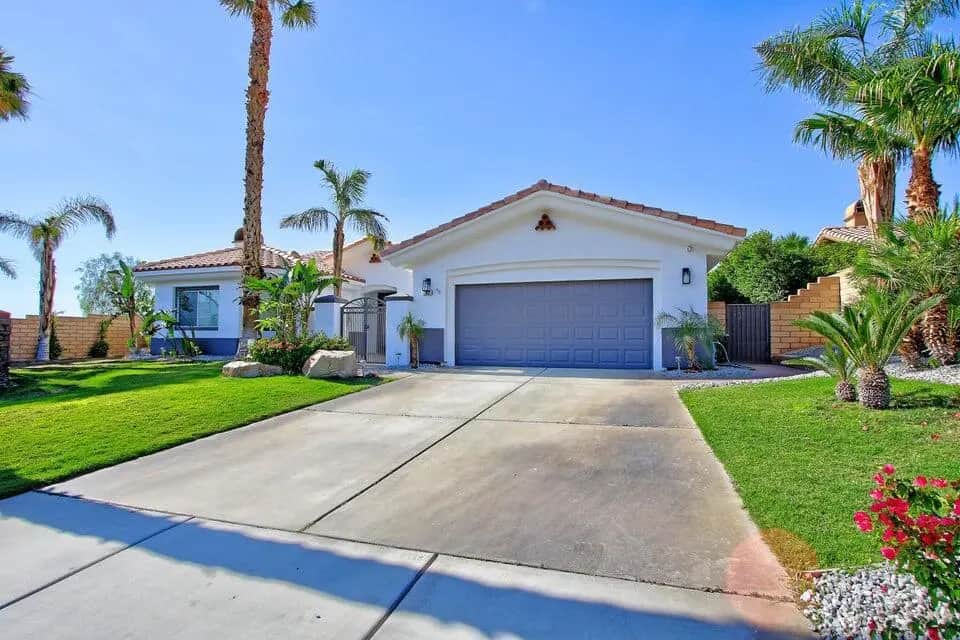 102 Clearwater Way, Rancho Mirage, CA — listing photo 1