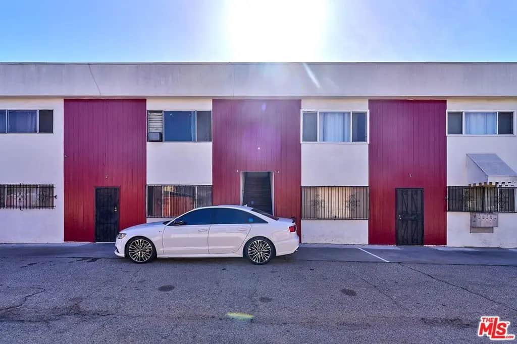 3568 S Budlong Avenue, Los Angeles, CA — listing photo 1