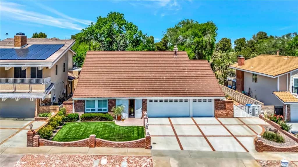 433 Fairway Drive, Palmdale, CA — listing photo 1