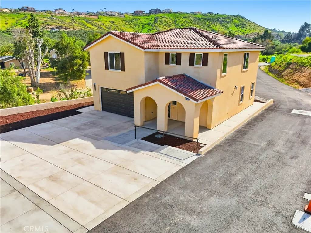 1969 Lyon Avenue, Riverside, CA — listing photo 1