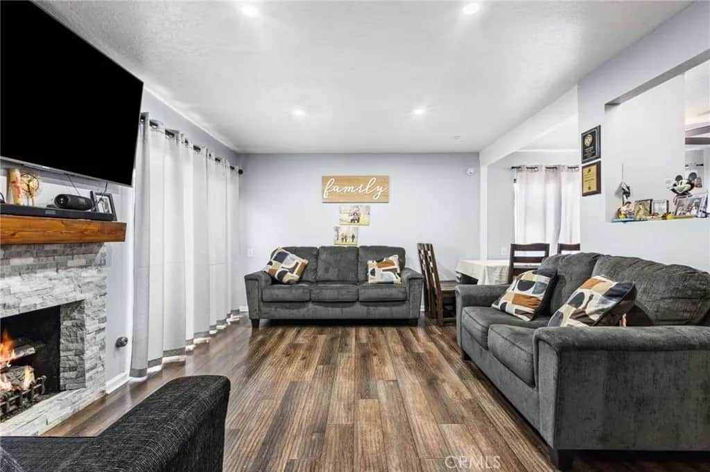 1381 S Walnut 2105, Anaheim, CA — listing photo 1