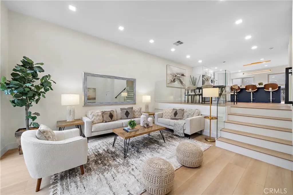 10 Starfall 11, Irvine, CA — listing photo 1