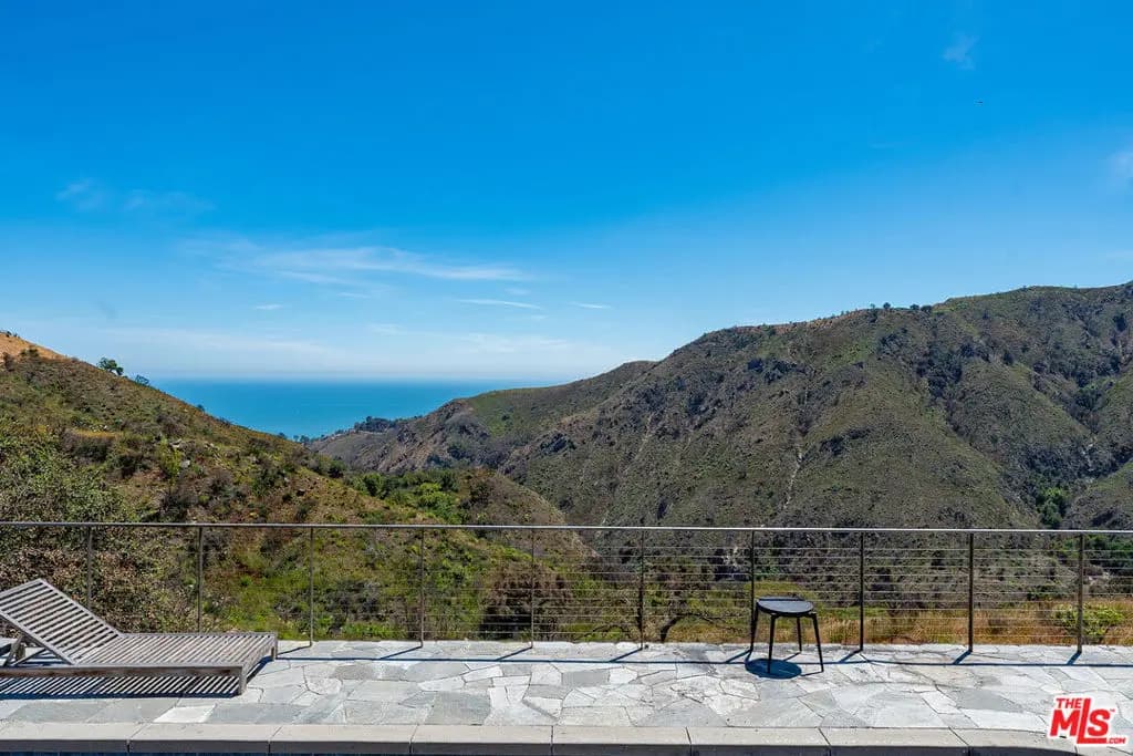1120 Cumbre Alta Court, Pacific Palisades, CA — listing photo 1