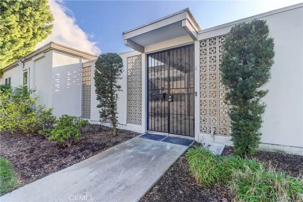 319 Avenida Carmel C, Laguna Woods, CA — listing photo 1