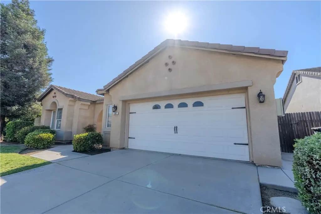 207 Riesling Vines Street, Bakersfield, CA — listing photo 1
