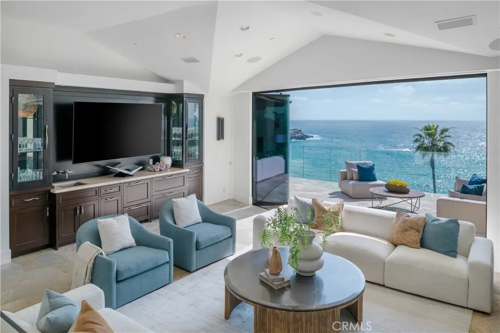 26 S La Senda, Laguna Beach, CA — listing photo 1