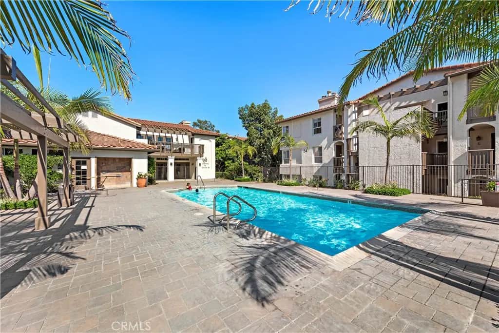 68 c Corniche Drive C, Dana Point, CA — listing photo 1