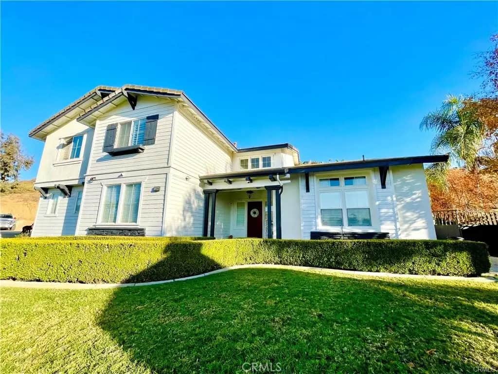 1204 Thoroughbred, Norco, CA — listing photo 1