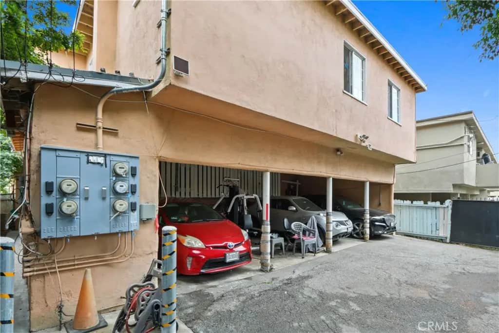 1921 Chariton Street, Los Angeles, CA — listing photo 1