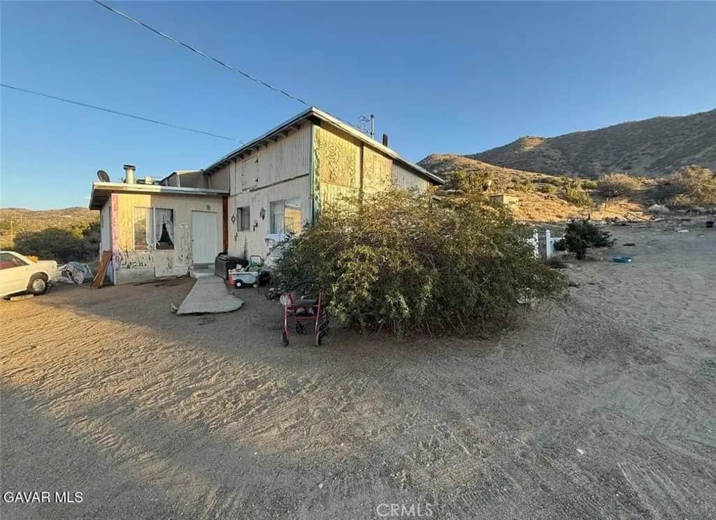 33452 Angeles Forest, Palmdale, CA — listing photo 1