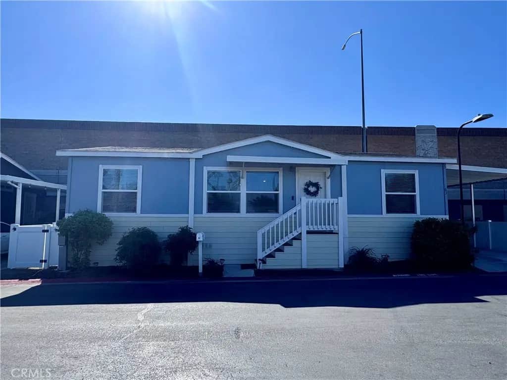 995 Pomona 63, Corona, CA — listing photo 1