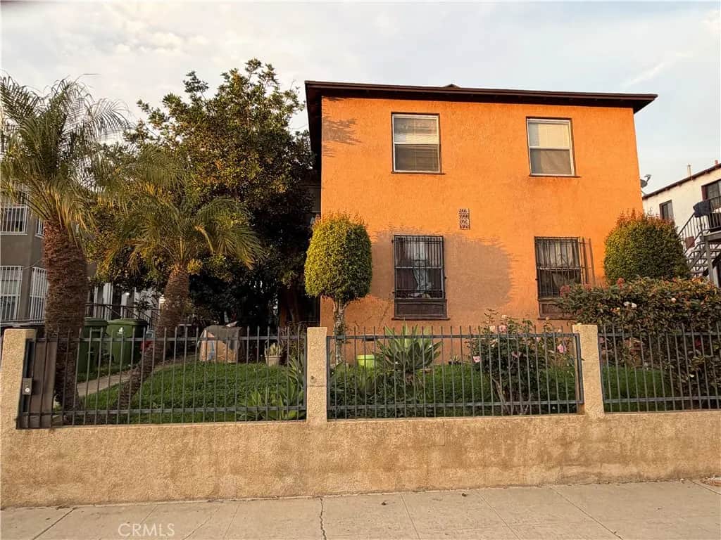 1925 1/2 W 35th, Los Angeles, CA — listing photo 1