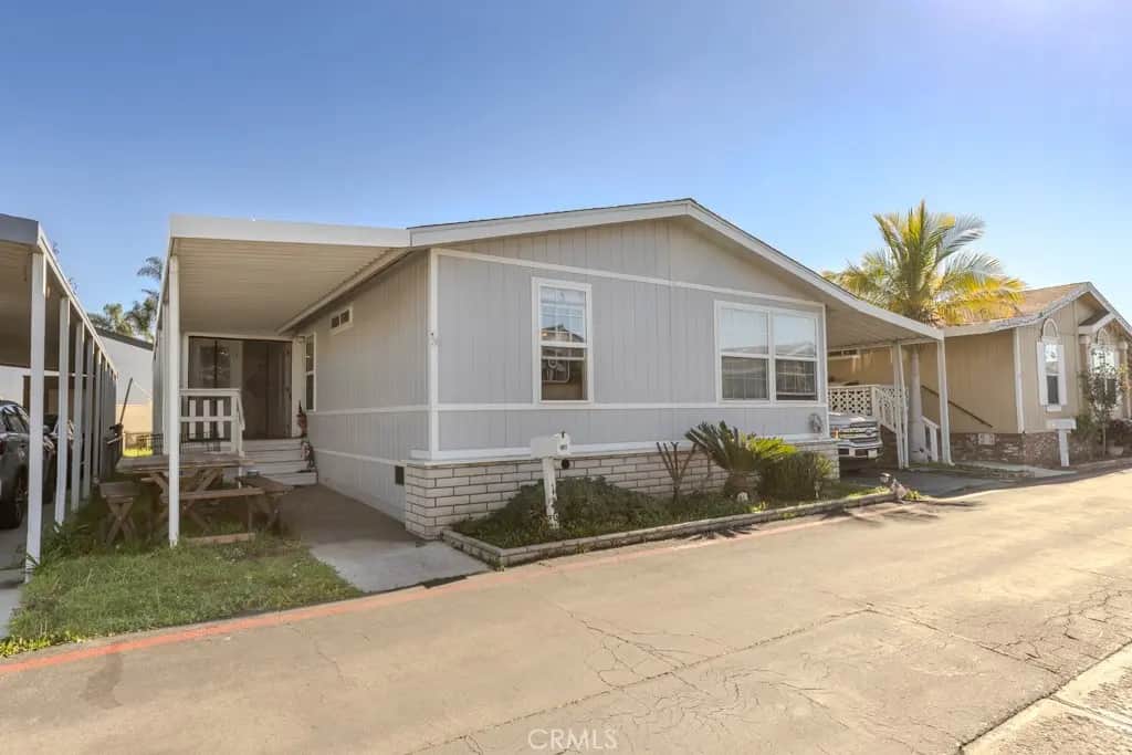 126 Pecan Lane, Fountain Valley, CA — listing photo 1