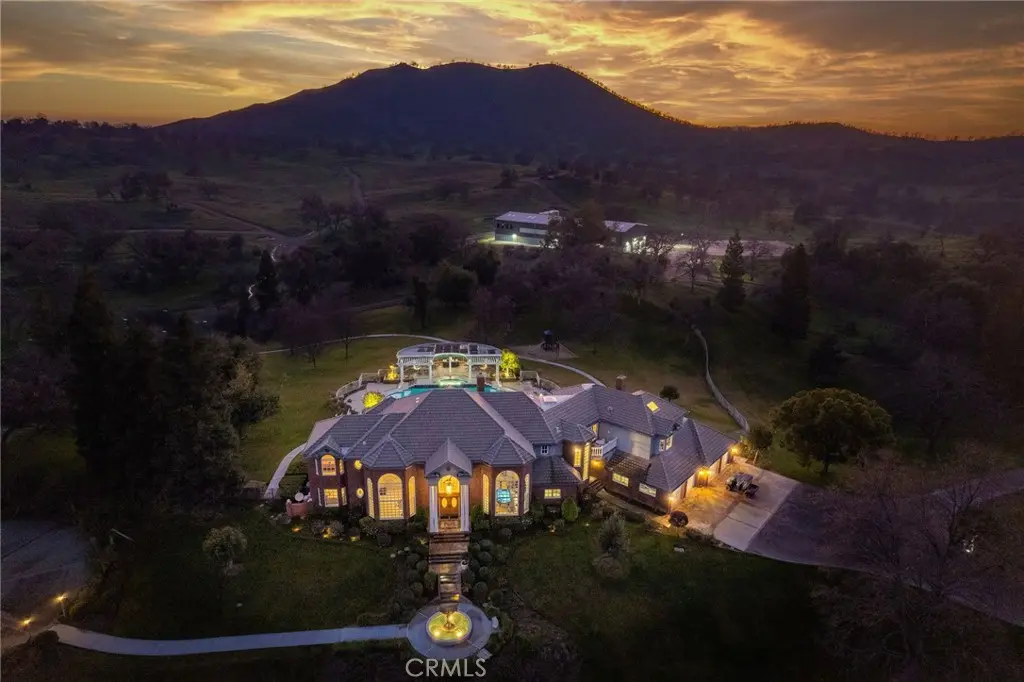 14141 Millerton, Prather, CA — listing photo 1
