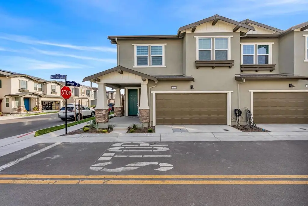122 W Riverside Place, Tracy, CA — listing photo 1