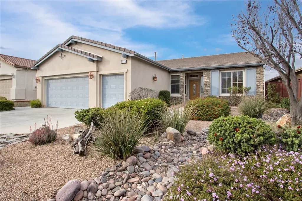 8172 Parry, Hemet, CA — listing photo 1