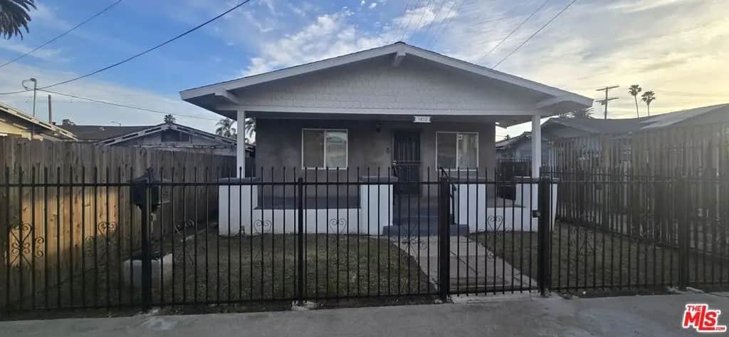 1612 W 55th Street, Los Angeles, CA — listing photo 1