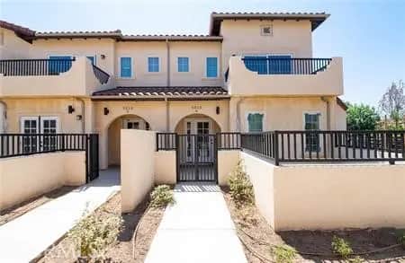 5502 E Los Angeles Avenue 2, Simi Valley, CA — listing photo 1