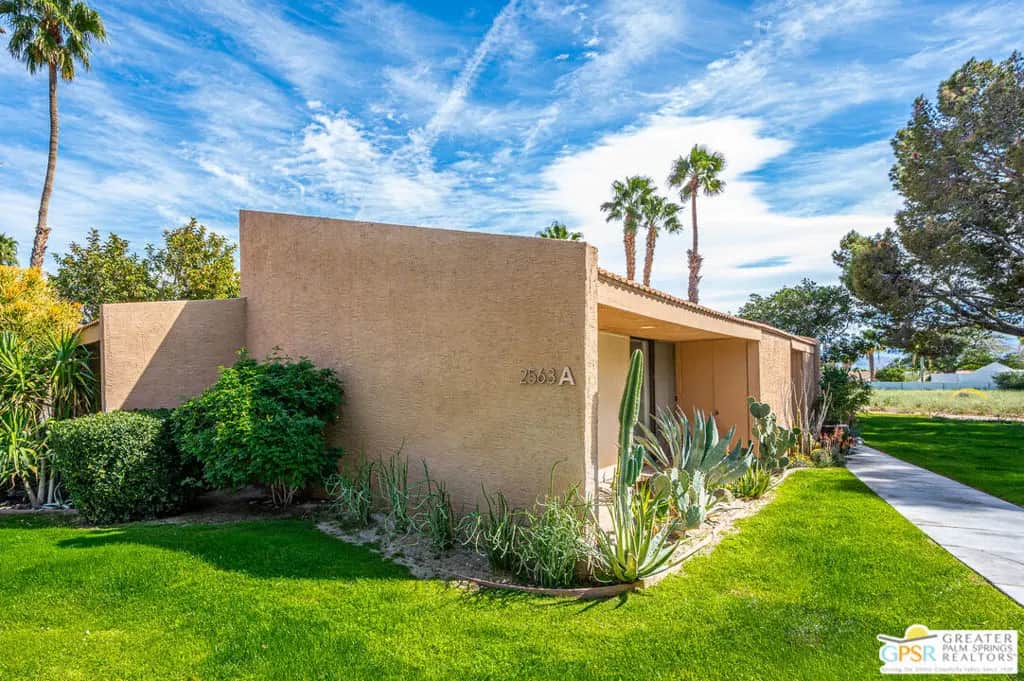 2563 N Whitewater Club Drive A, Palm Springs, CA — listing photo 1