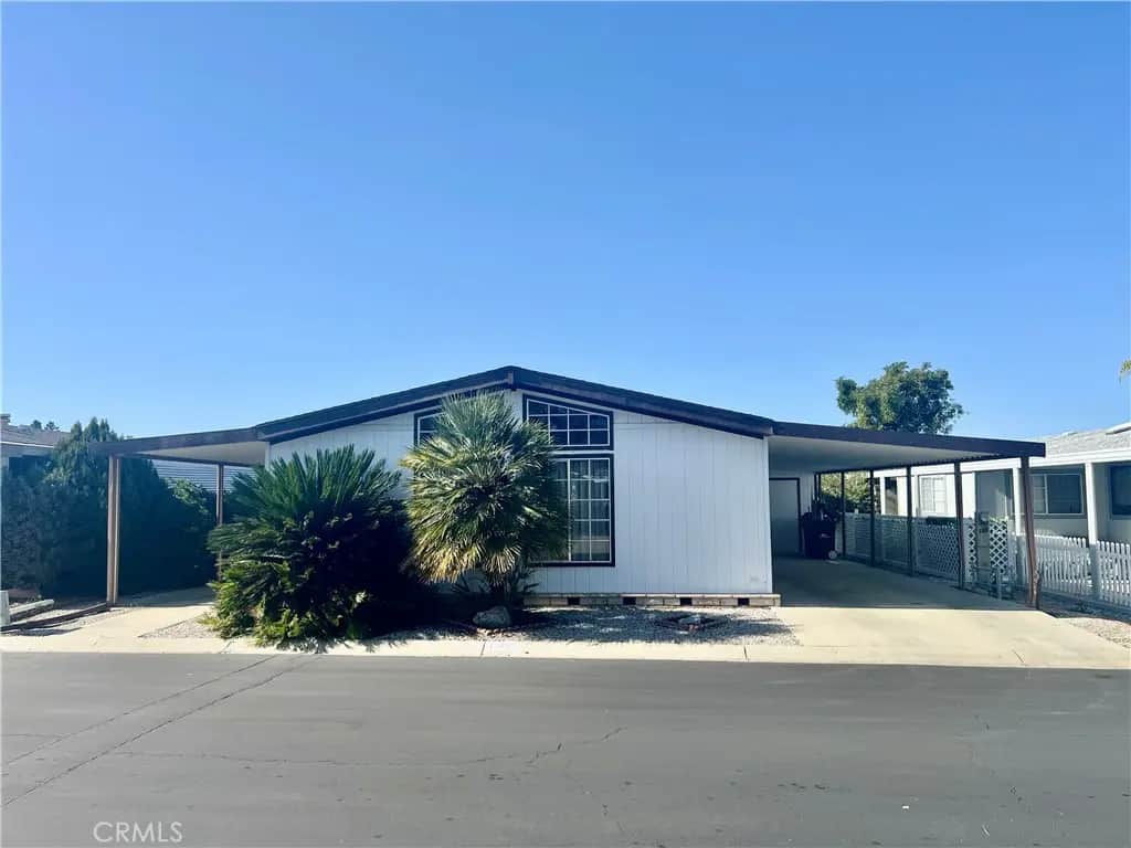 24600 Mountain Avenue 138, Hemet, CA — listing photo 1