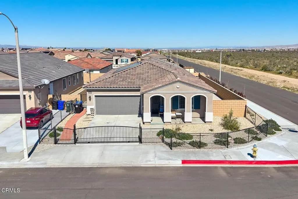 11992 Olivine Road, Victorville, CA — listing photo 1