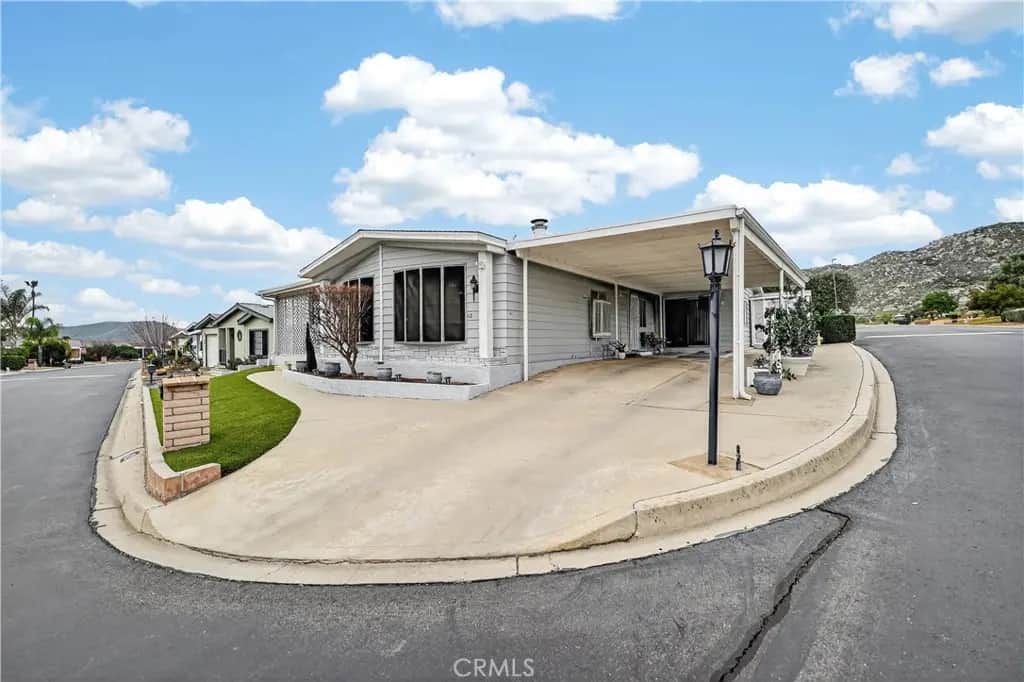 24515 California 42, Hemet, CA — listing photo 1