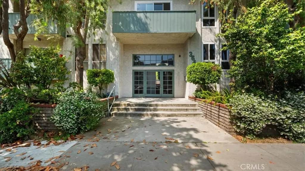 3649 Glendon Avenue 202, Los Angeles, CA — listing photo 1
