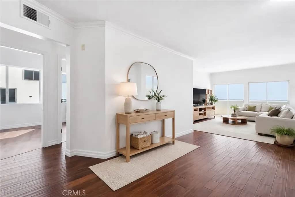 11822 Goshen Avenue 303, Los Angeles, CA — listing photo 1