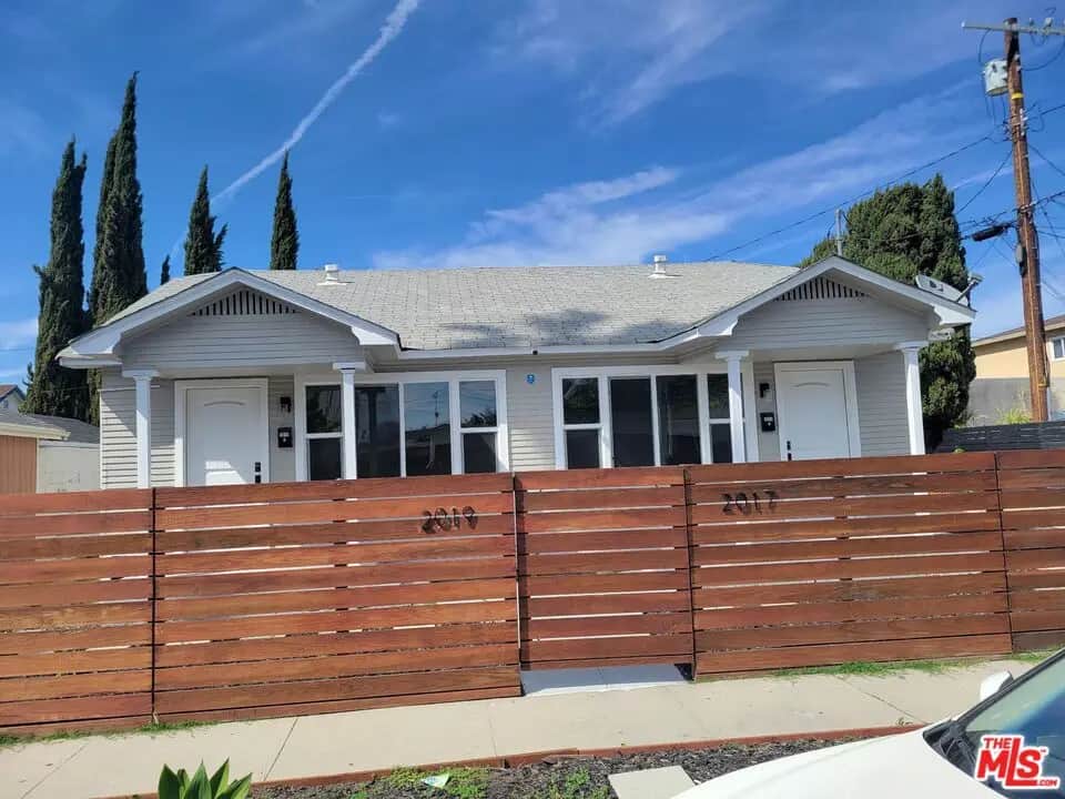 2017 W 39th Street, Los Angeles, CA — listing photo 1