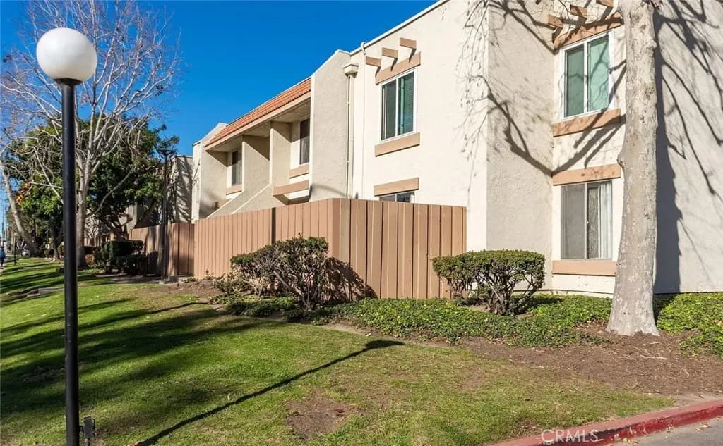 211 W Channel Islands, Port Hueneme, CA — listing photo 1