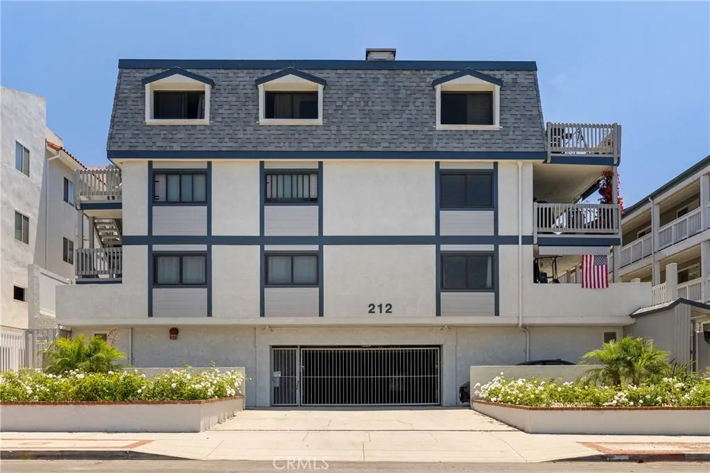 212 E IMPERIAL Avenue A, El Segundo, CA — listing photo 1