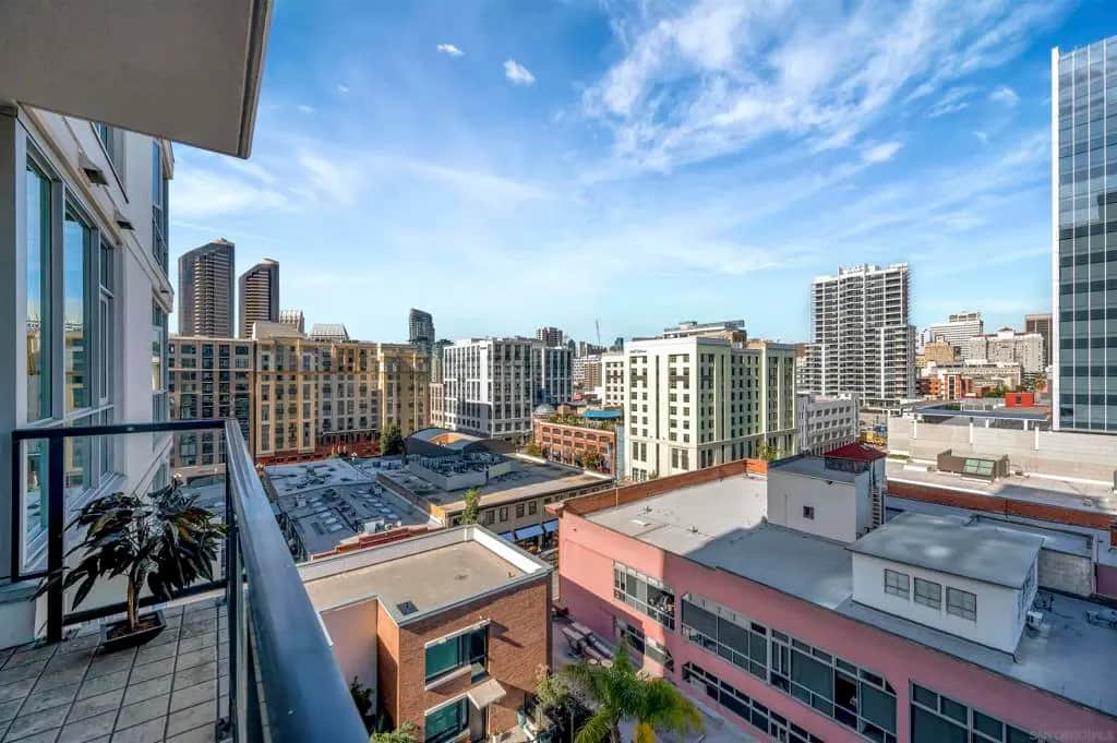 325 7Th Ave 808, San Diego, CA — listing photo 1