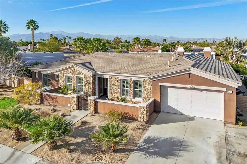 1420 E Via Escuela, Palm Springs, CA — listing photo 1