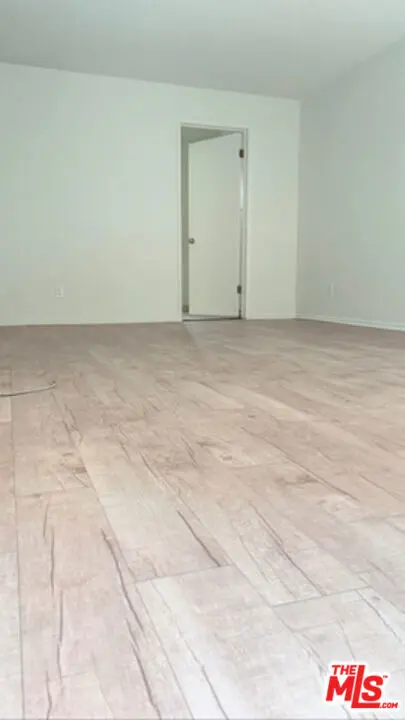518 Raymond Avenue 6, Santa Monica, CA — listing photo 1