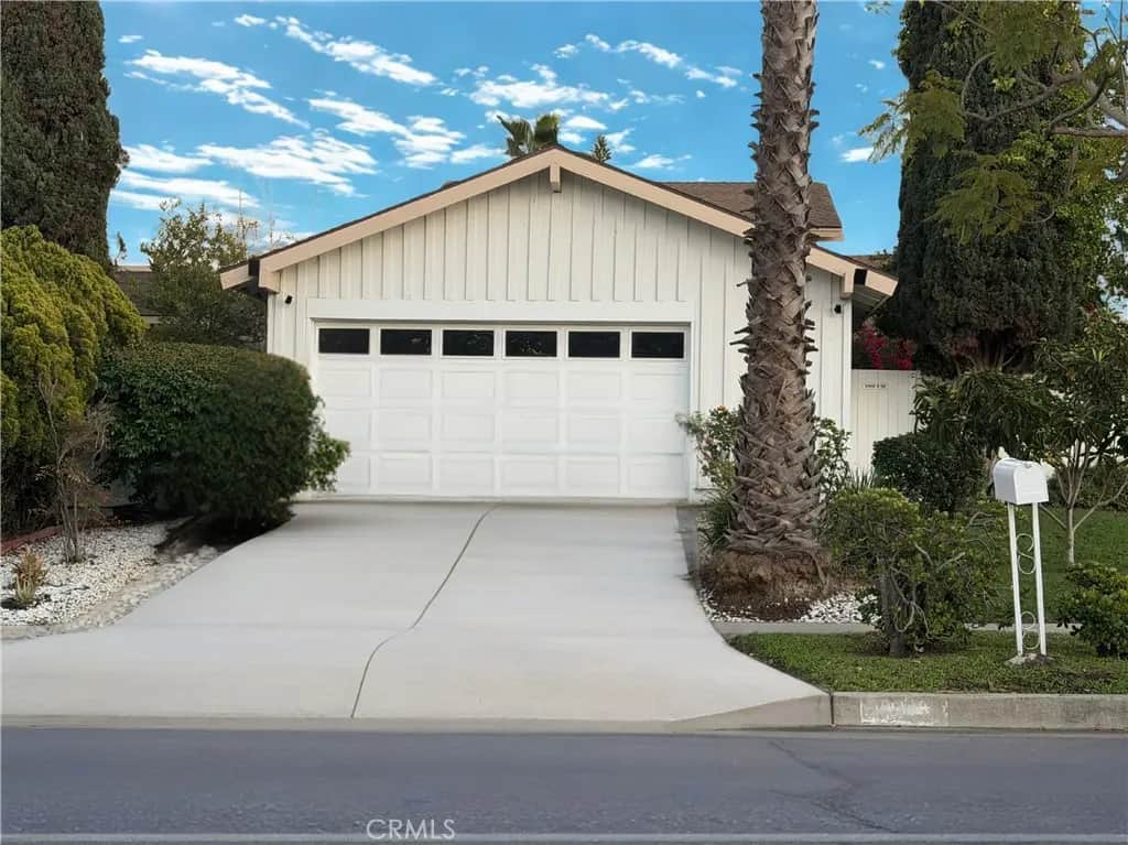 4 Bascom, Irvine, CA — listing photo 1