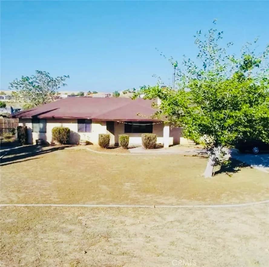 16015 Village, Victorville, CA — listing photo 1
