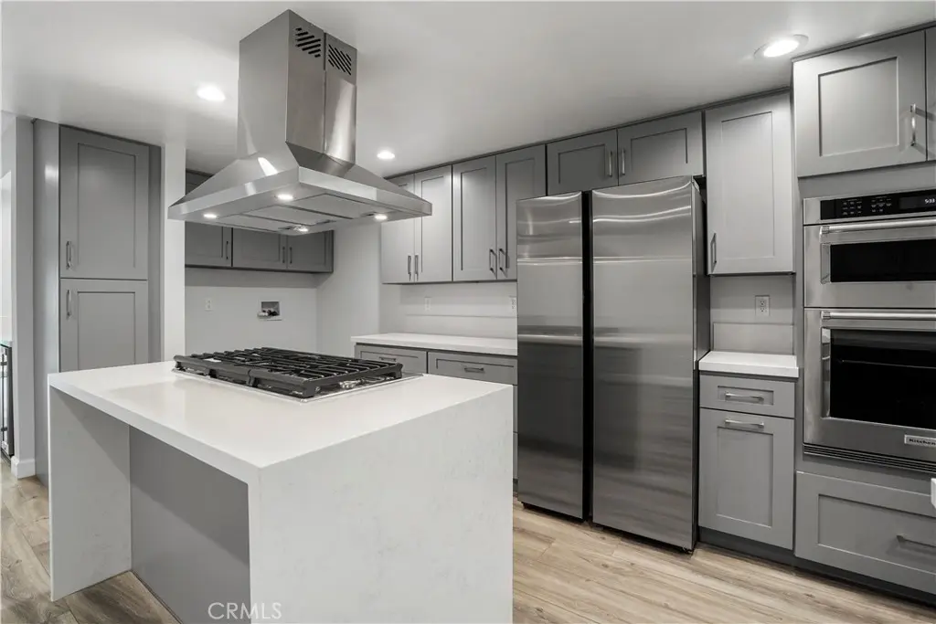 227 E Burbank C, Burbank, CA — listing photo 1