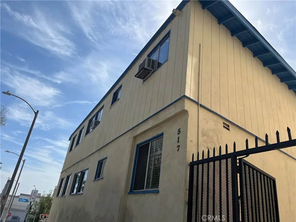 517 Loma, Los Angeles, CA — listing photo 1