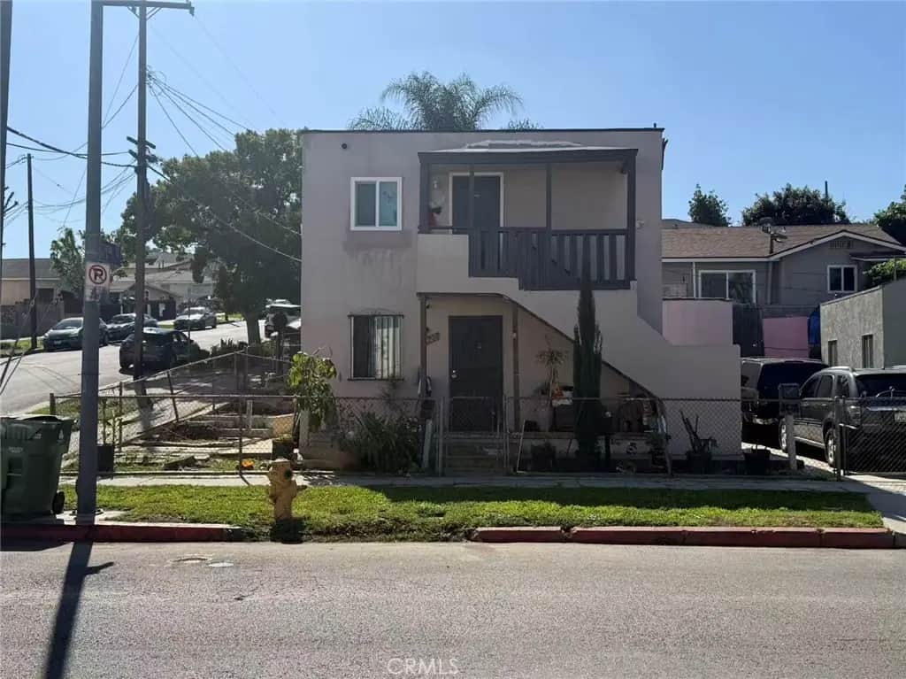 2426 Medford, Los Angeles, CA — listing photo 1