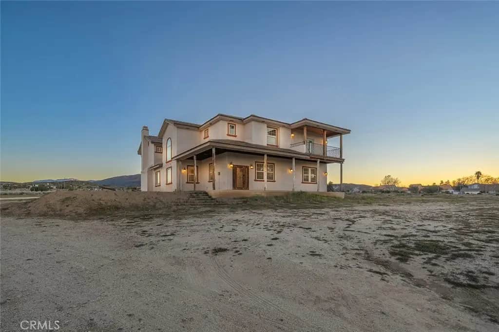 5040 E Avenue T8, Palmdale, CA — listing photo 1