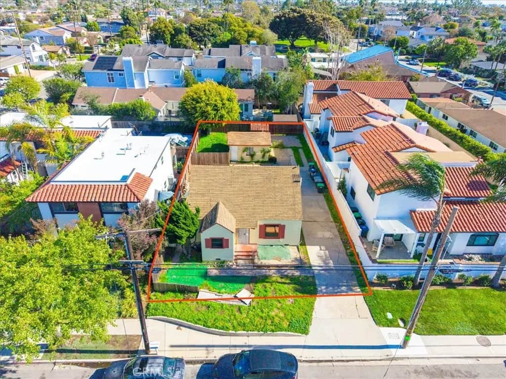 1586 Orange, Costa Mesa, CA — listing photo 1