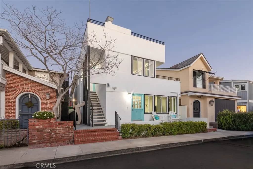 114 1/2 Onyx, Newport Beach, CA — listing photo 1