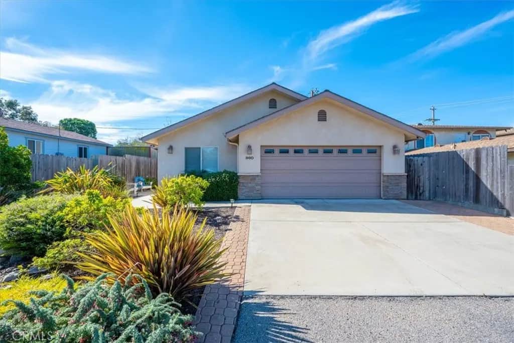 960 Las Tunas, Morro Bay, CA — listing photo 1