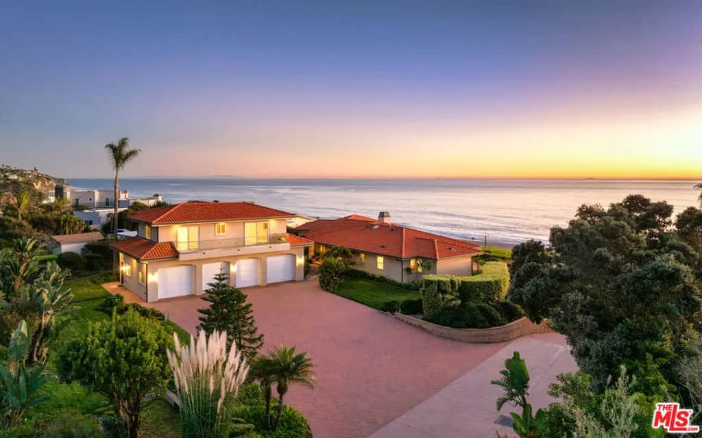 29821 Pacific Coast Highway, Malibu, CA — listing photo 1
