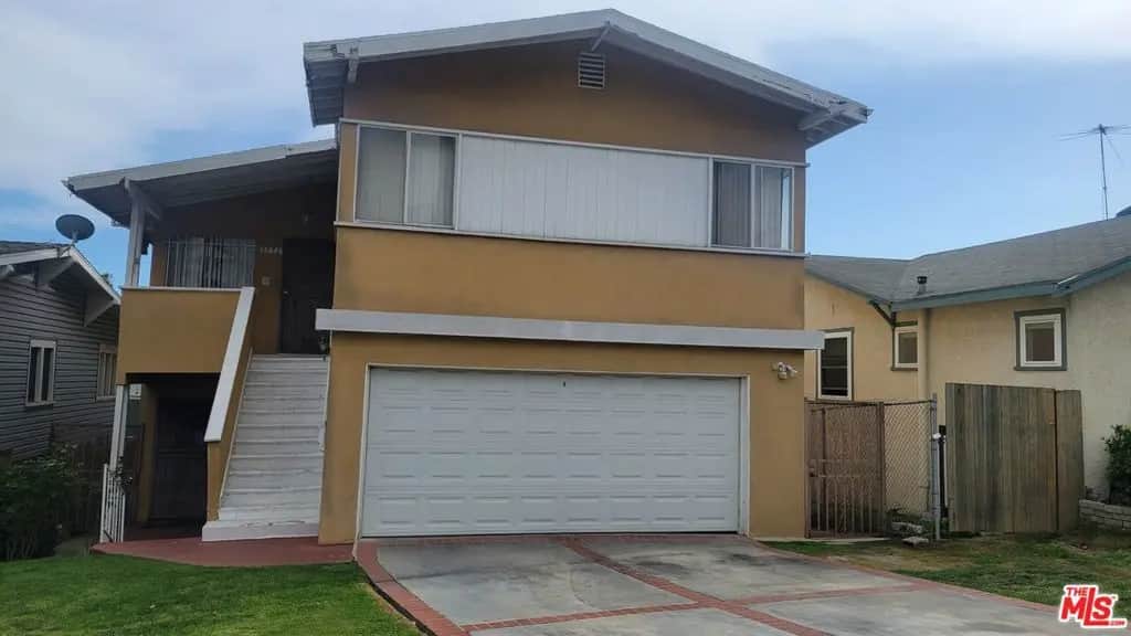 3530 W 27th Street, Los Angeles, CA — listing photo 1