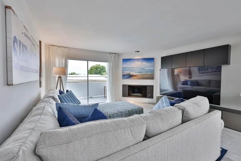 942 D Avenue B, Coronado, CA — listing photo 1