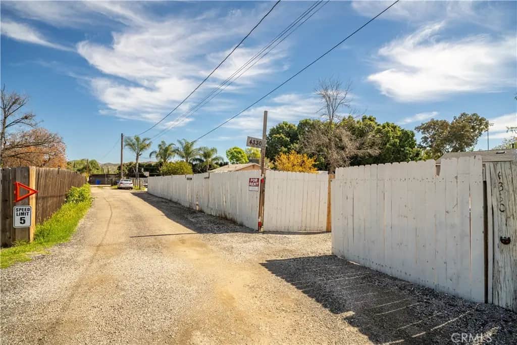 4330 Pacific, Jurupa Valley, CA — listing photo 1