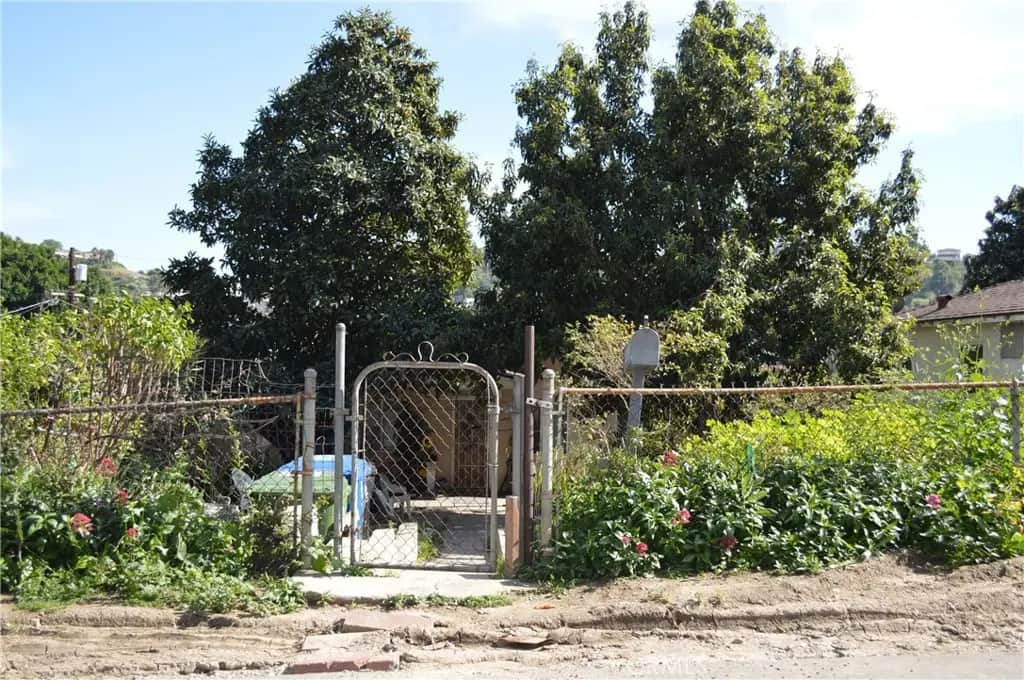 5090 Ithaca, Los Angeles, CA — listing photo 1