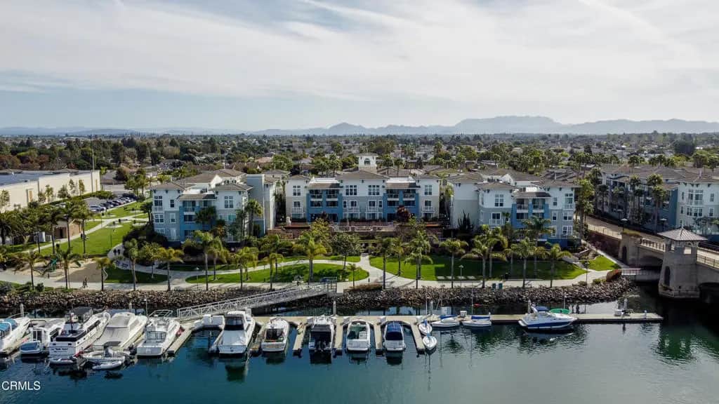 1421 Windshore Way, Oxnard, CA — listing photo 1